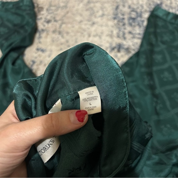 Victoria’s Secret 90s Vintage Green Floral Button Up Long Sleeve Pajama Top - Picture 9 of 12